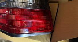 Задние фары, фонари на Mercedes W124 за 25 000 тг. в Астана – фото 2