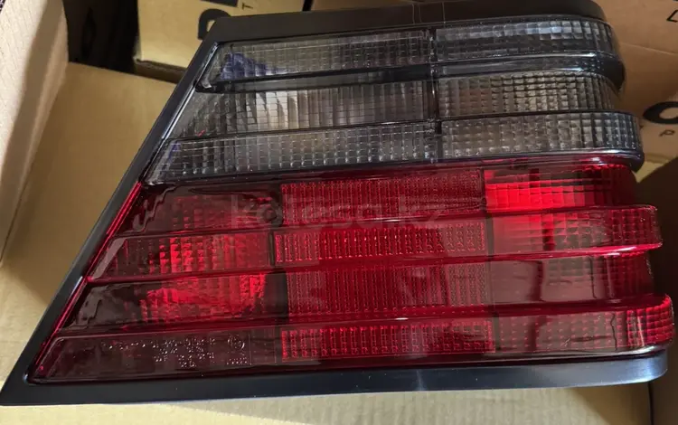 Задние фары, фонари на Mercedes W124үшін25 000 тг. в Астана