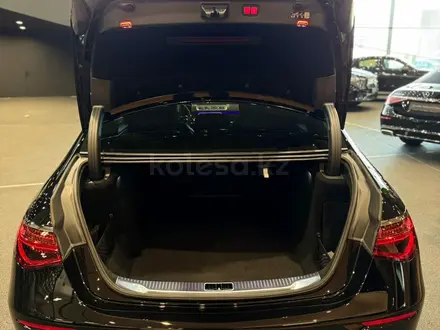 Mercedes-Benz S 580 4MATIC 2025 года за 120 490 360 тг. в Алматы – фото 7