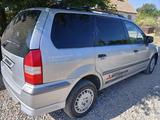 Mitsubishi Space Wagon 2002 года за 2 200 000 тг. в Тараз – фото 2