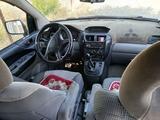 Mitsubishi Space Wagon 2002 года за 2 200 000 тг. в Тараз – фото 4