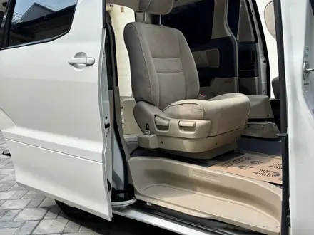 Toyota Alphard 2004 года за 13 500 000 тг. в Алматы – фото 6