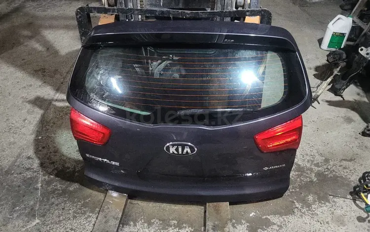 Kia Sportage 2015 год задний багажник в сборе задний бампер в сборе усилите за 1 000 тг. в Алматы