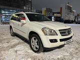 Mercedes-Benz GL 550 2008 годаfor6 500 000 тг. в Астана – фото 2