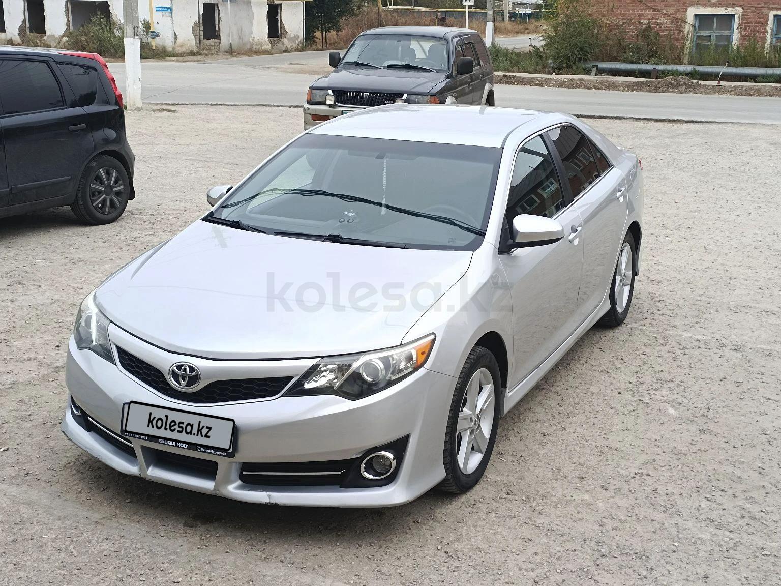 Toyota Camry 2013 г.