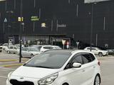 Kia Carens 2014 года за 7 300 000 тг. в Шымкент