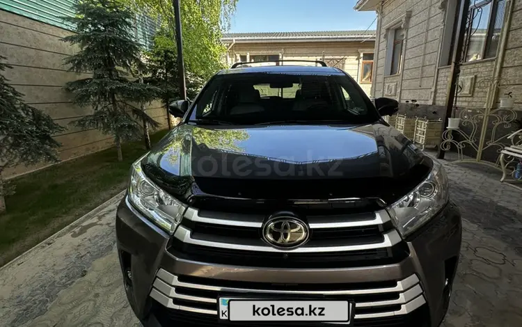 Toyota Highlander 2019 года за 18 300 000 тг. в Шымкент