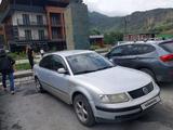 Volkswagen Passat 1997 года за 1 400 000 тг. в Атырау – фото 2