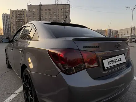 Chevrolet Cruze 2013 года за 3 990 000 тг. в Алматы – фото 29