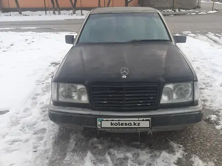 Mercedes-Benz E 300 1993 года за 1 500 000 тг. в Шымкент