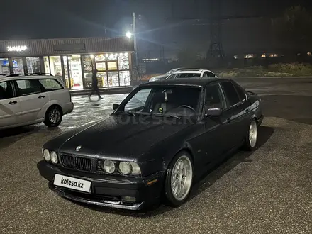 BMW 540 1994 года за 4 100 000 тг. в Алматы