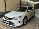 Toyota Camry 2015 года за 11 000 000 тг. в Тараз – фото 2