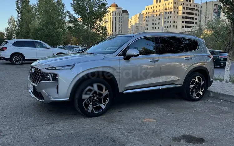 Hyundai Santa Fe 2023 года за 20 000 000 тг. в Астана