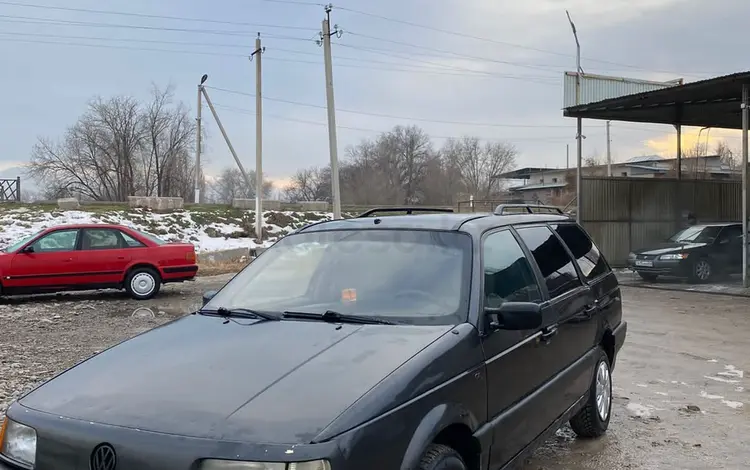 Volkswagen Passat 1988 годаfor1 000 000 тг. в Кордай