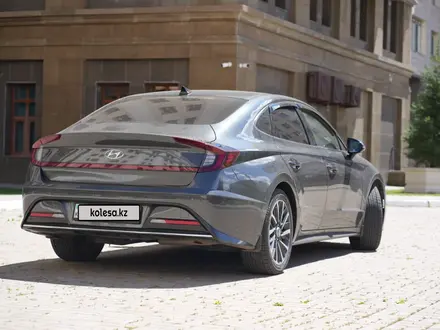 Hyundai Sonata 2021 года за 11 500 000 тг. в Алматы – фото 2