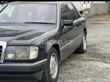Mercedes-Benz E 230 1991 года за 1 900 000 тг. в Конаев (Капшагай)