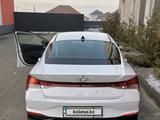 Hyundai Elantra 2022 года за 9 200 000 тг. в Алматы – фото 5