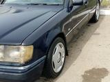 Mercedes-Benz E 200 1995 года за 2 500 000 тг. в Астана