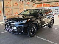 Toyota Highlander 2018 года за 10 500 000 тг. в Алматы