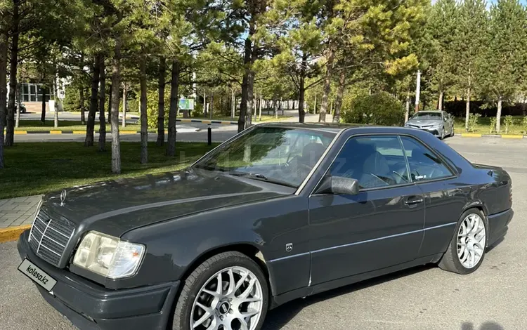 Mercedes-Benz E 220 1994 года за 2 800 000 тг. в Астана