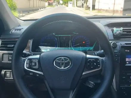 Toyota Camry 2018 года за 13 800 000 тг. в Шымкент – фото 9