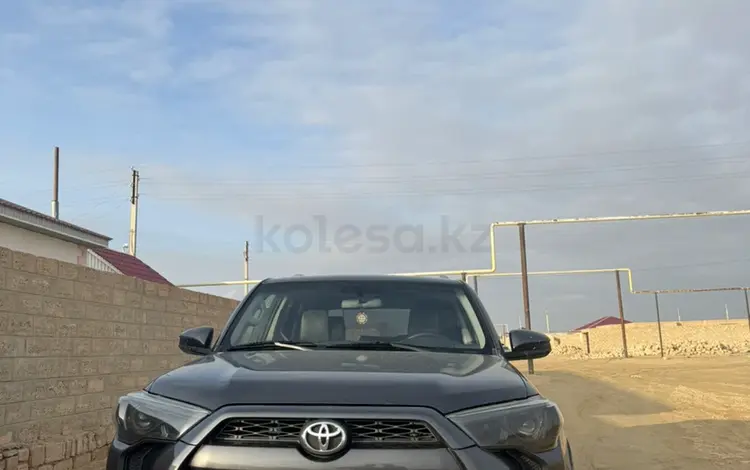 Toyota 4Runner 2017 годаfor17 000 000 тг. в Актау