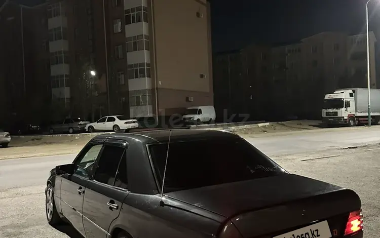 Mercedes-Benz E 220 1993 годаfor2 900 000 тг. в Кызылорда