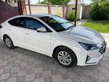 Hyundai Elantra 2020 года за 8 200 000 тг. в Шымкент – фото 2