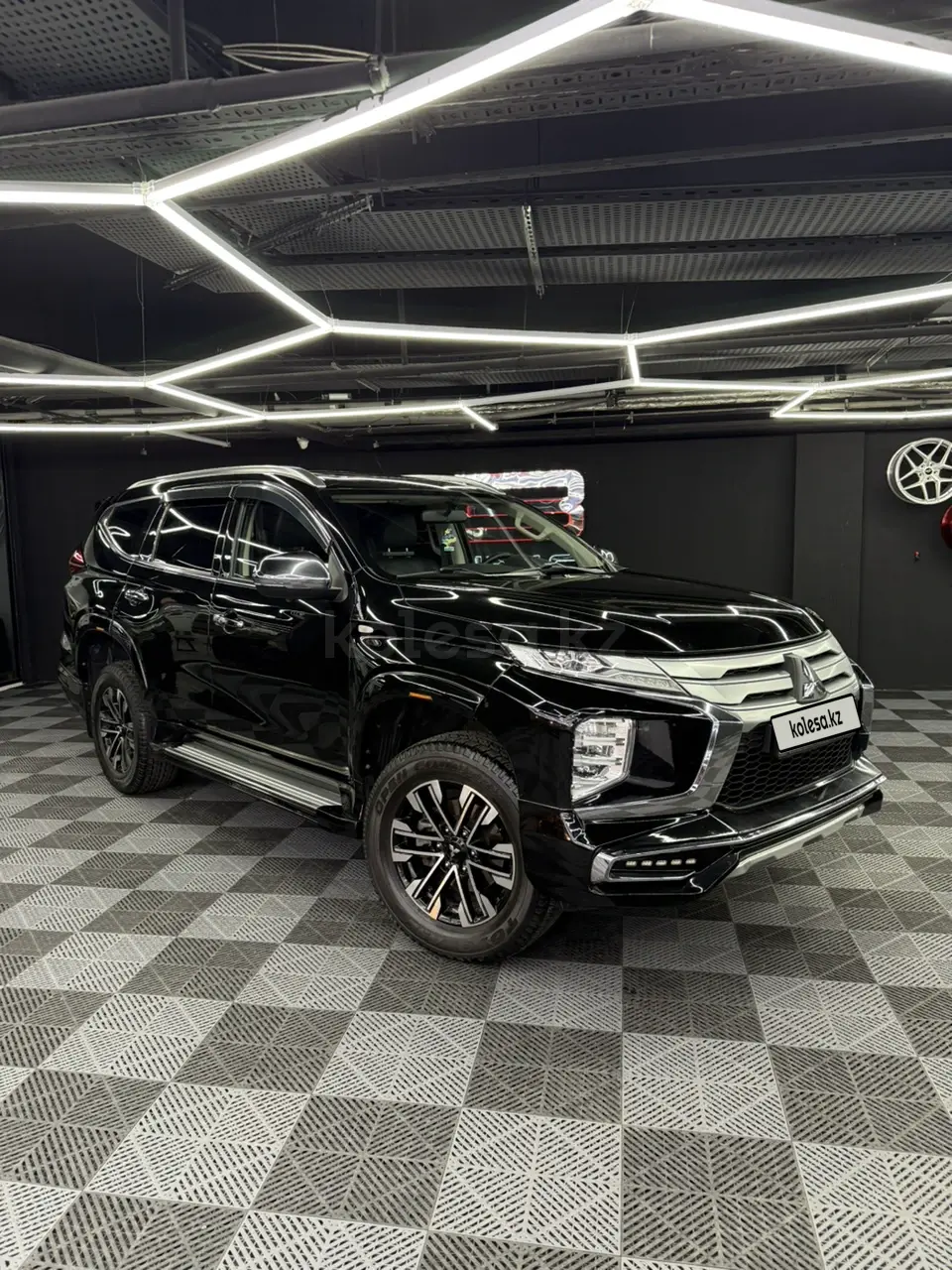 Mitsubishi Montero Sport, 2022