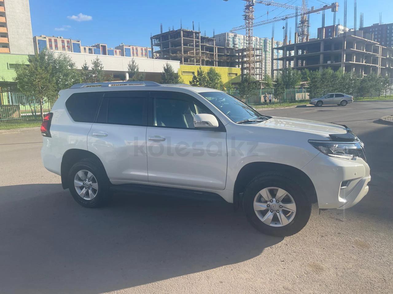 Toyota Land Cruiser Prado 2022 г.