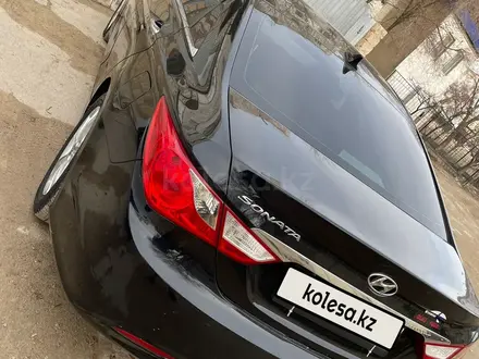 Hyundai Sonata 2011 годаүшін4 300 000 тг. в Жанаозен – фото 11