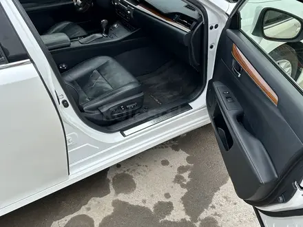 Lexus ES 300h 2013 года за 8 000 000 тг. в Алматы – фото 12