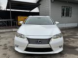 Lexus ES 300h 2013 года за 8 000 000 тг. в Алматы