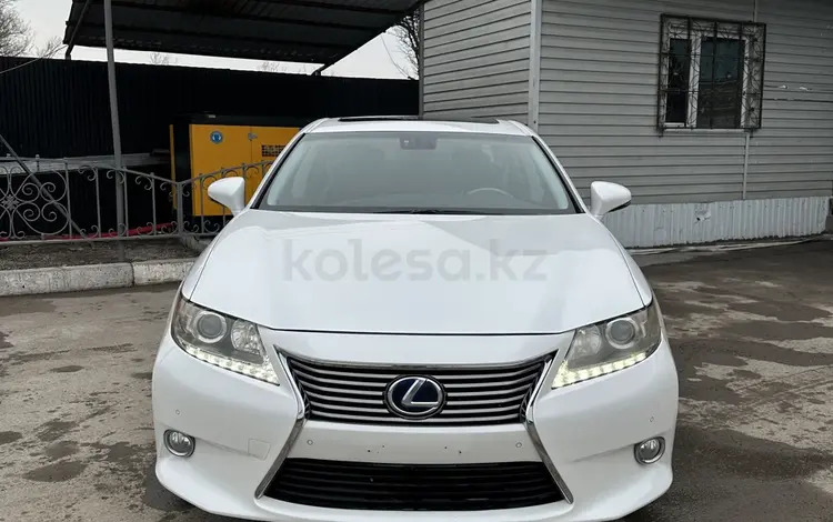 Lexus ES 300h 2013 года за 8 000 000 тг. в Алматы