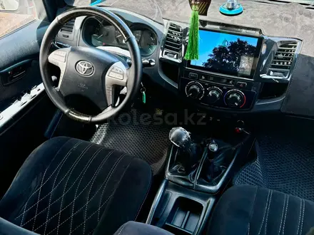 Toyota Hilux 2015 года за 8 800 000 тг. в Актау – фото 7