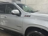 Chevrolet Tahoe 2025 года за 47 500 000 тг. в Астана – фото 5