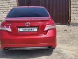 Toyota Camry 2011 годаfor6 800 000 тг. в Кульсары – фото 2