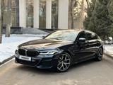 BMW 530 2021 года за 26 800 000 тг. в Алматы – фото 3