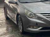 Hyundai Sonata 2010 года за 4 500 000 тг. в Конаев (Капшагай) – фото 3