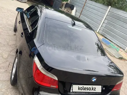 BMW 525 2006 года за 5 400 000 тг. в Астана – фото 2