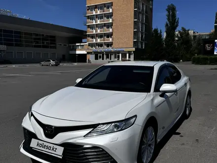 Toyota Camry 2019 года за 13 500 000 тг. в Павлодар