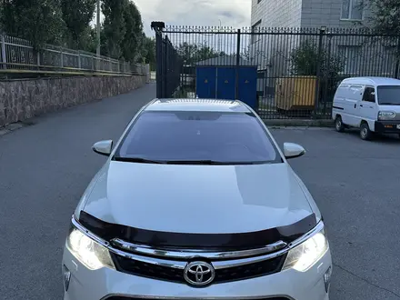 Toyota Camry 2015 года за 11 200 000 тг. в Шымкент – фото 3