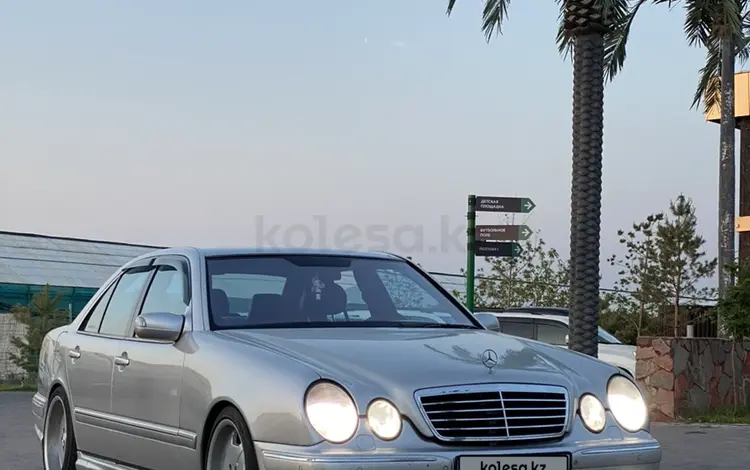 Mercedes-Benz E 55 AMG 2001 годаfor7 800 000 тг. в Алматы