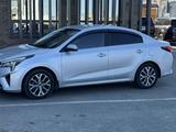 Kia Rio 2021 года за 8 000 000 тг. в Атырау – фото 3