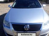 Volkswagen Passat 2010 года за 5 120 000 тг. в Уральск – фото 2