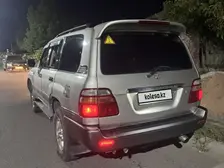 Toyota Land Cruiser, 2001