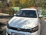 Volkswagen Polo 2014 года за 5 200 000 тг. в Алматы – фото 2