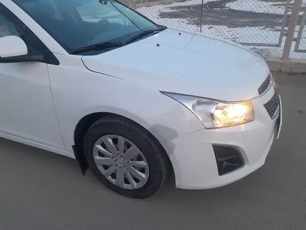 Chevrolet Cruze 2014 года за 4 550 000 тг. в Атырау – фото 11