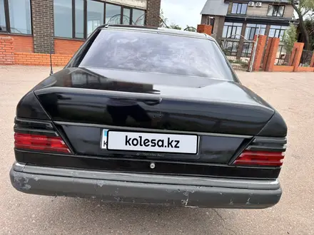 Mercedes-Benz E 280 1993 года за 1 700 000 тг. в Караганда – фото 14