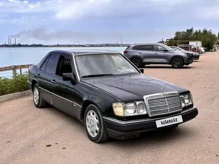 Mercedes-Benz E 280 1993 года за 1 700 000 тг. в Караганда – фото 20